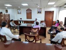 Hon'ble Minister (C&F) held a meeting with Hon Shri @dpradhanbjp ji, Hon Shri @mansukhmandviya ji, Secretary (Fertilizers), Secretary (Petroleum), CMD, GAIL and other senior officials to discuss various Inter-Ministerial issues including the supply of natural gas to urea units.
